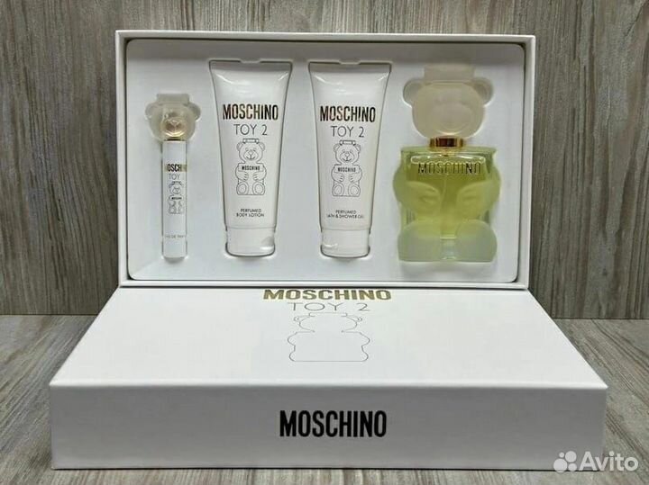 Подарочный набор Moschino