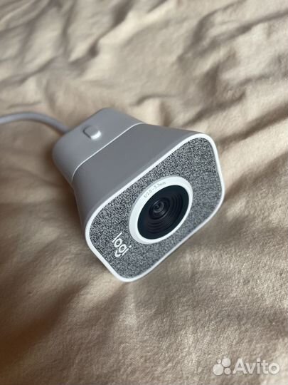 Веб-камера Logitech StreamCam Full HD