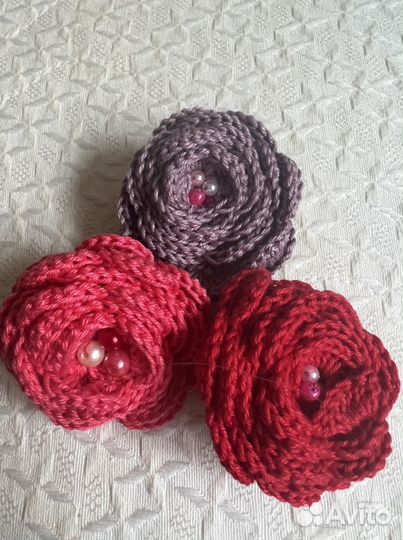 Броши вязаные крючком продаю. Различные модели