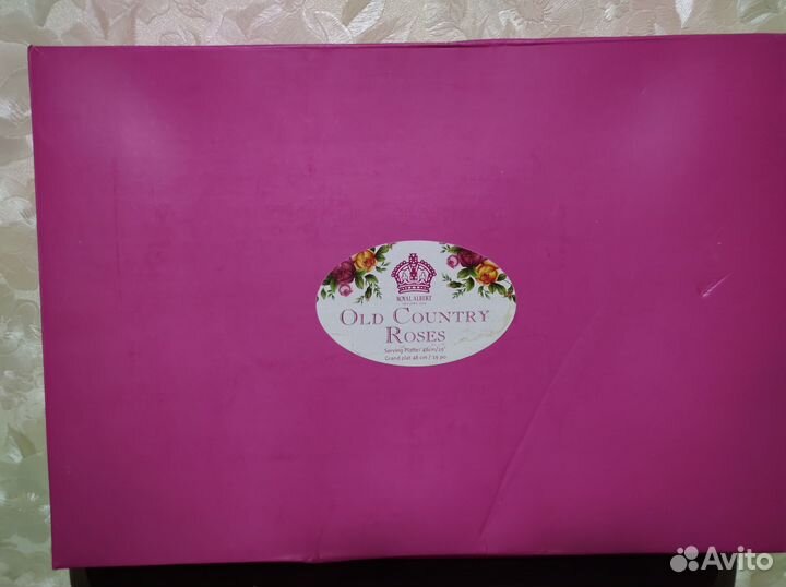 Сервировочное блюдо с розами