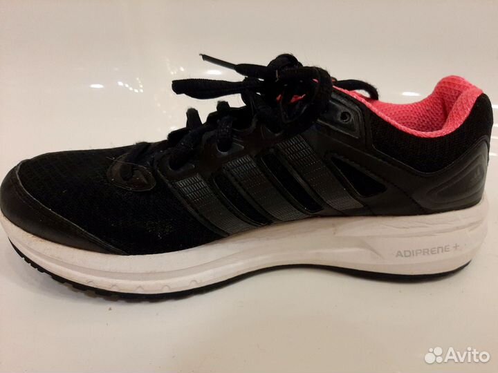 Кроссовки adidas 36-36,5 р