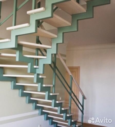 Лестница из метала