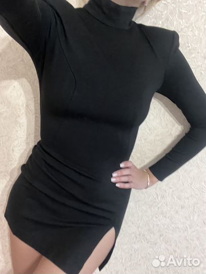 Черное платье мини