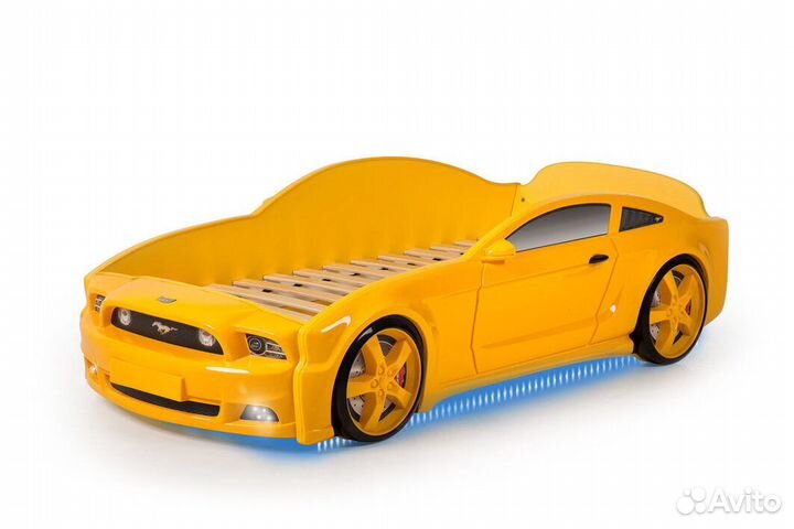 Кровать в виде машины