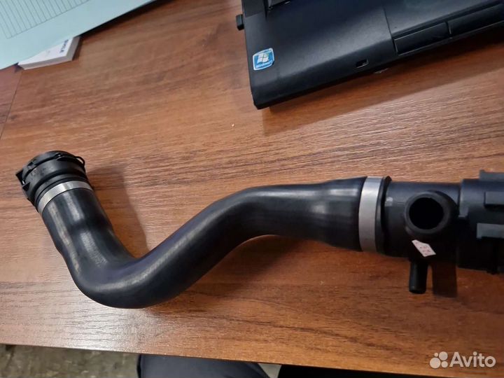 Патрубок системы охлаждения bmw