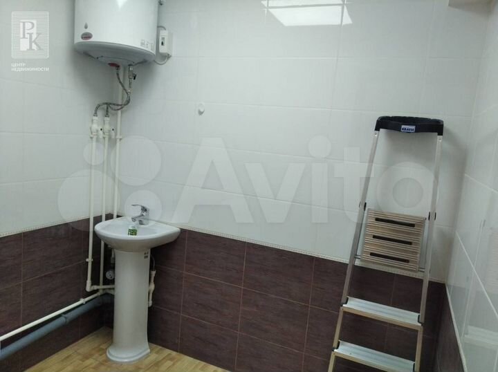 Помещение с новым ремонтом на Челнокова