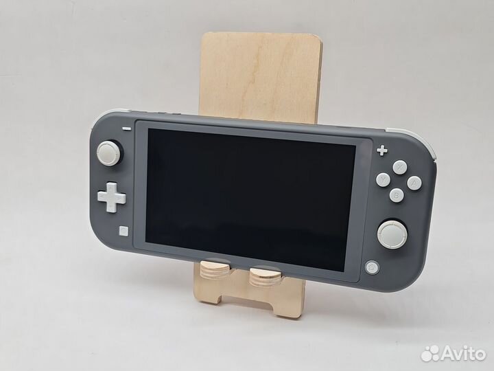 Игровая приставка Nintendo Switch Lite 32 гб