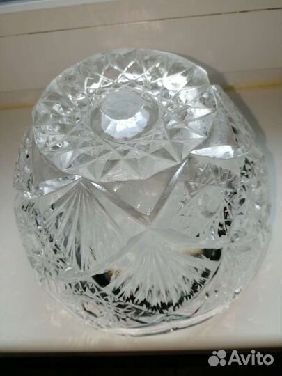 Ваза хрустальная