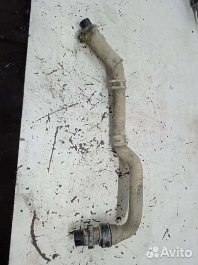 Патрубок системы охлаждения Peugeot 306 Пежо 306