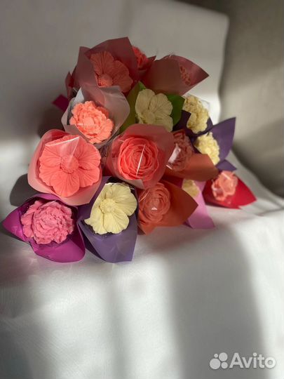 Цветочек из шоколада в подарок