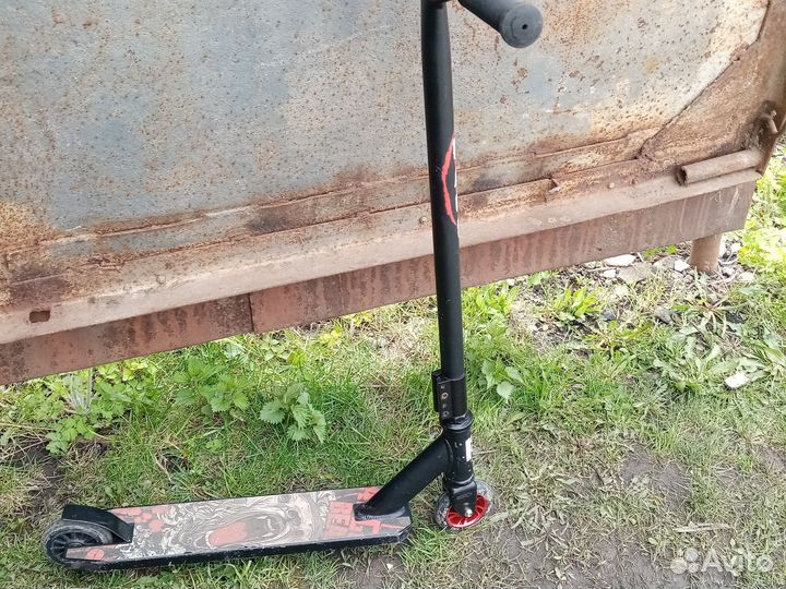 Трюковой самокат