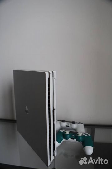 Sony PS4 PlayStation 4 pro 1 Tb, 2 джостика + игры