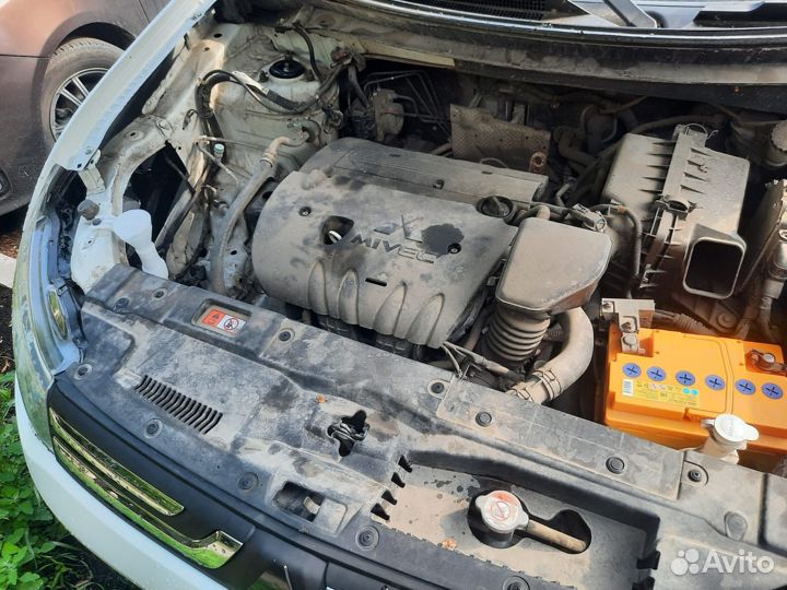 Mitsubishi Outlander 2.4 CVT, 2014, 85 000 км