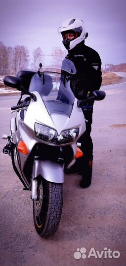 Мотоцикл Honda VFR-800