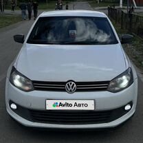 Volkswagen Polo 1.4 MT, 2016, 250 000 км, с пробегом, цена 700 000 руб.