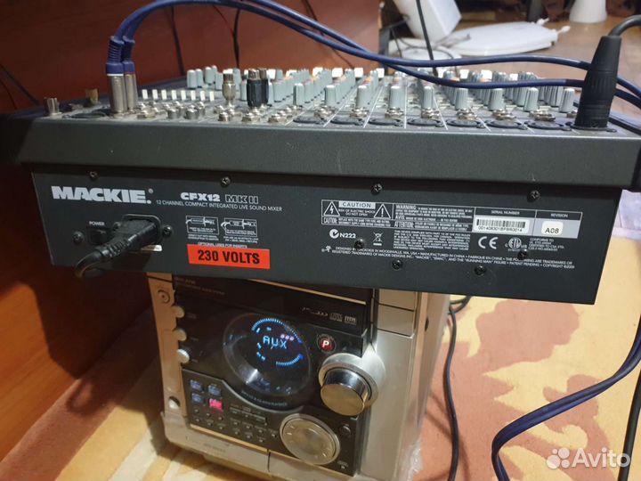 Микшерный пульт Mackie cfx12mk2