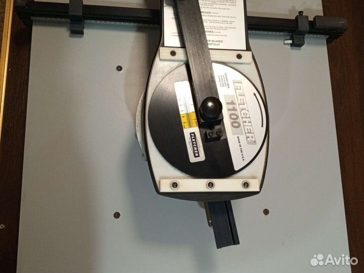 Резка паспарту Fletcher овальная