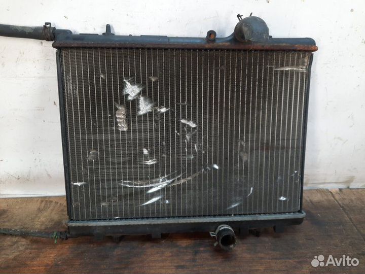 Радиатор основной Peugeot 307 хэтчбэк 5 дв. 1.6