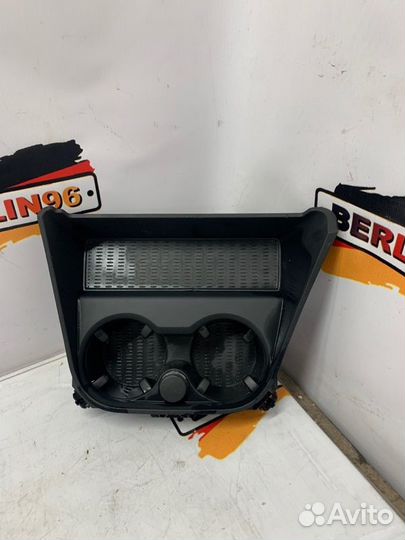 Подстаканник Bmw X3 F25 N55B30 2012