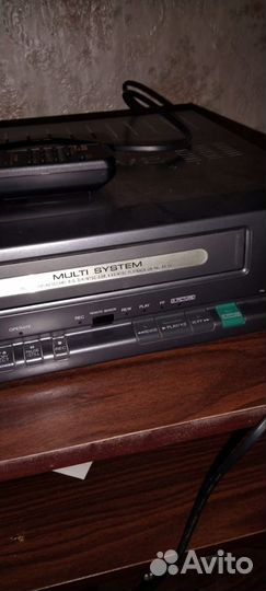 Видеомагнитофон Шарп новый