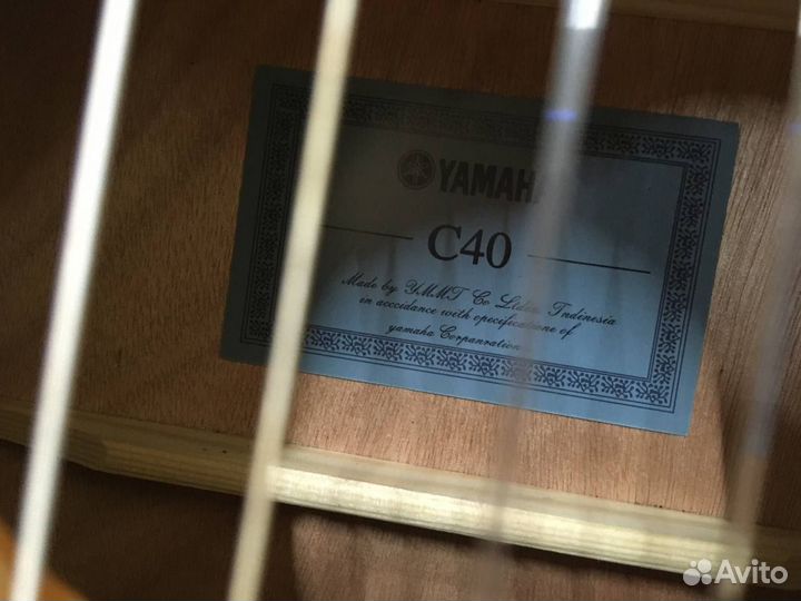 Акустическая гитара Yamaha C40