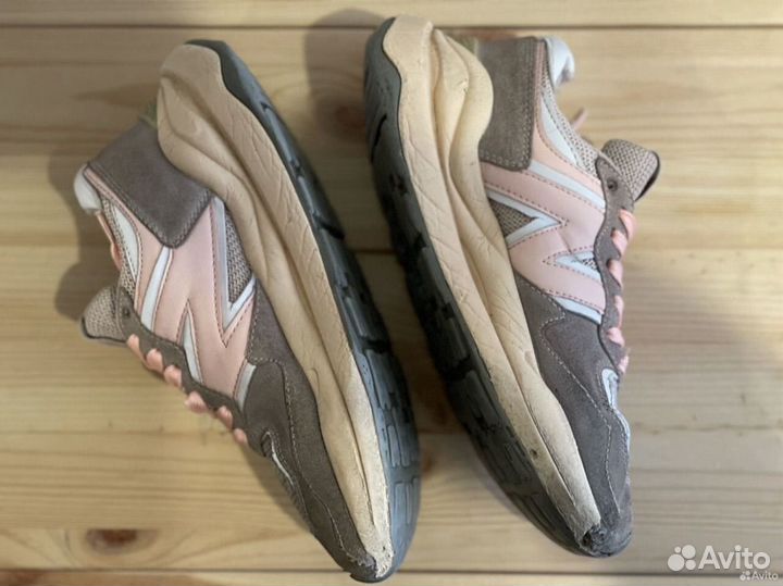 Кроссовки New Balance (с дефектом)