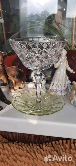 Вазочка для варенья на ножке