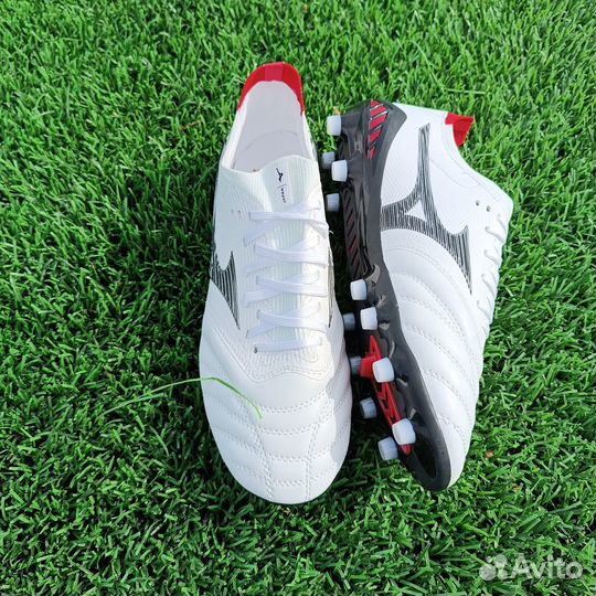 Футбольные бутсы Mizuno Morelia Neo III