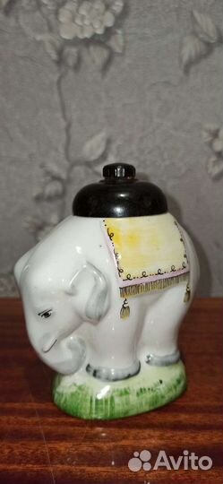 Статуэтки фарфоровые