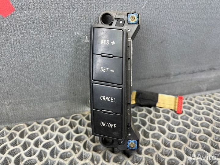 Кнопки в руль левые Volkswagen Touareg 7LA 2.5 BAC