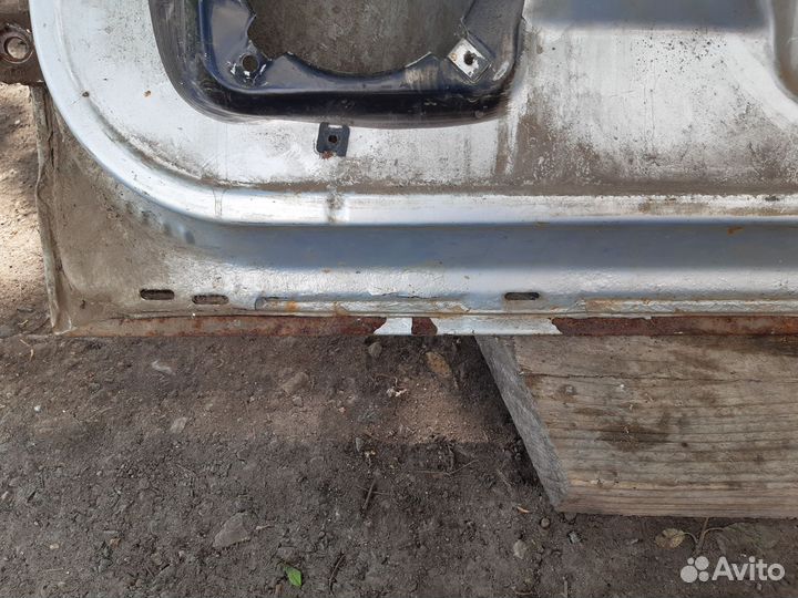 Передняя правая дверь2110