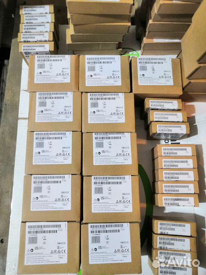 Контролер Siemens 6ES7215-1AG40-0XB0