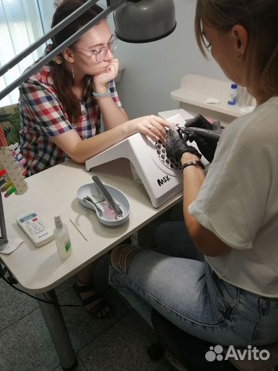 Обучение маникюру, наращивание, педикюр