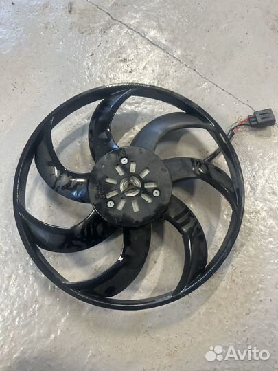 Крыльчатка вентилятора с моторчиком Zeekr 001