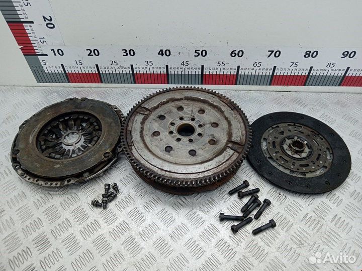 Маховик Toyota Avensis