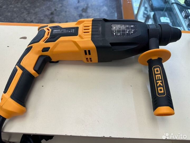 Перфоратор Deko DKH950W