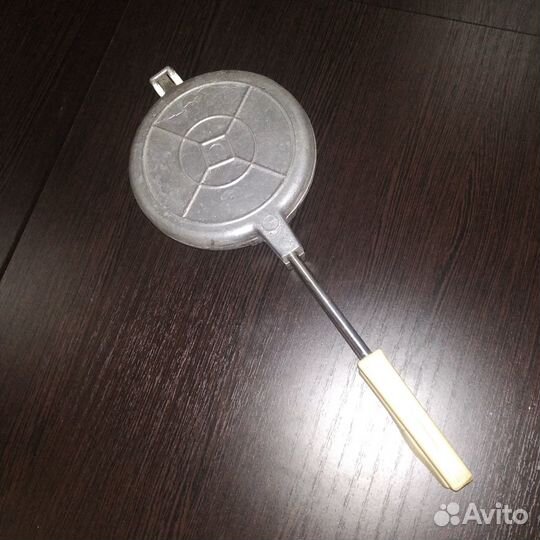 Орешница советская чугунная