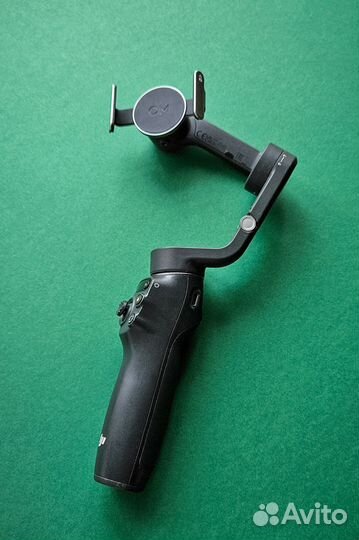 Электрический стабилизатор для смартфона DJI Osmo