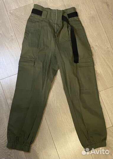 Штаны цвета хакки(xs) Stradivarius