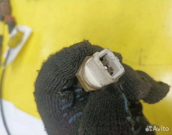 Датчик задней скорости MA-100 Peogeot 406