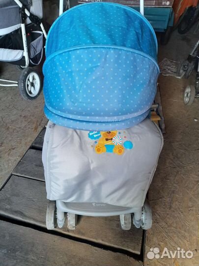 Прогулочная коляска