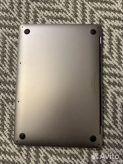 Apple MacBook Pro 13 2019