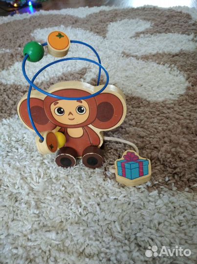 Игрушка лабиринт-каталка