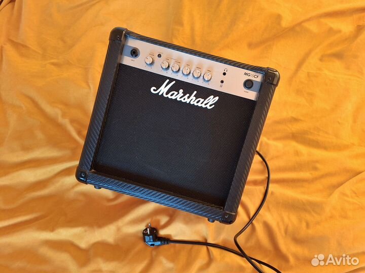 Комбоусилитель Marshall mg15 cf