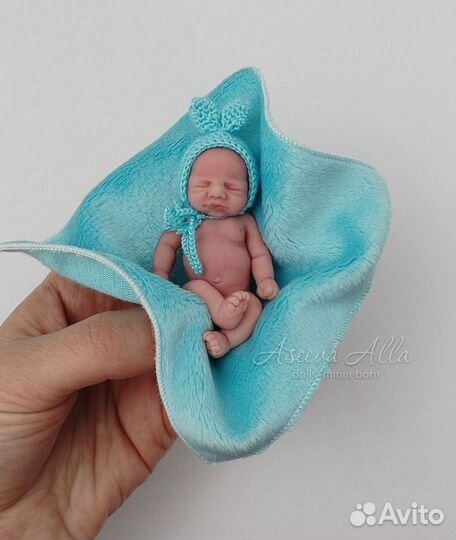 Авторский силиконовый пупсик 6 см