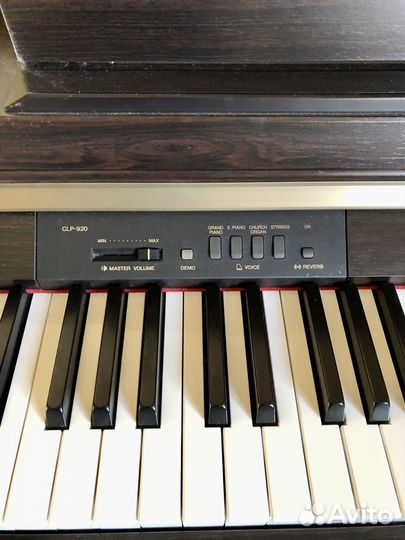 Электропианино Yamaha Clavinova-920