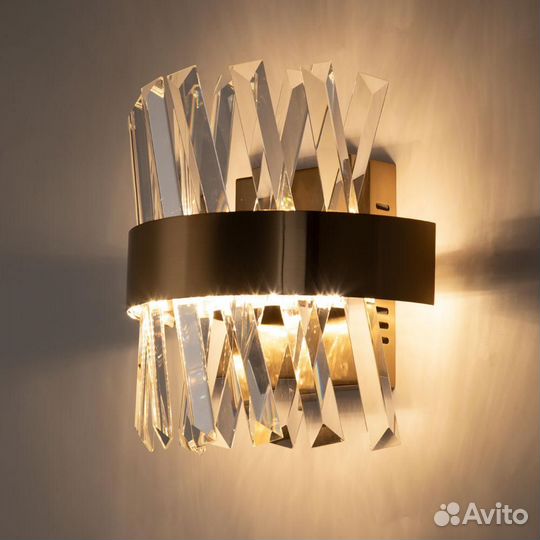 Настенный светодиодный светильник Divinare Corona