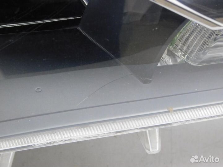 Фара правая Toyota RAV4