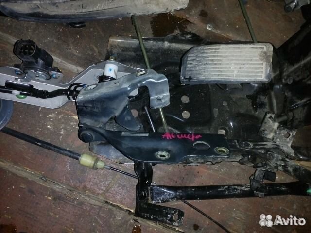 Петля капота ниссан альмера классик