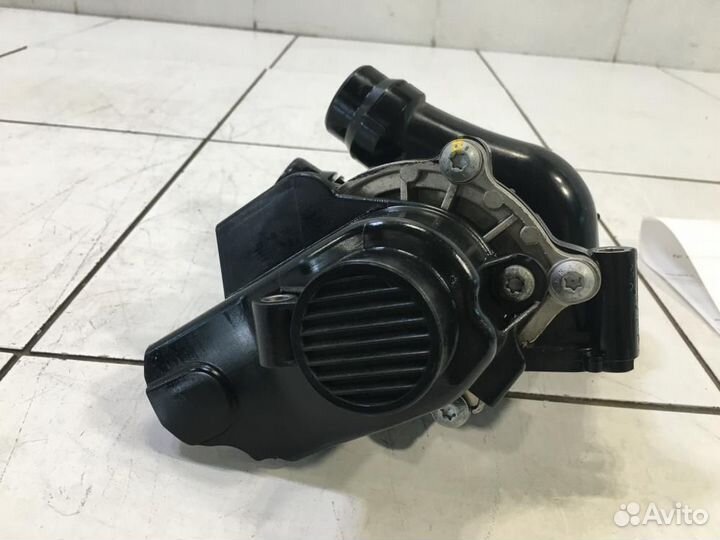 Насос водяной помпа Audi А4 В8 8K2